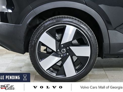 Certified 2024 Volvo XC40 Recharge Plus w/ Protection Package Premier AWD/4WD image 39