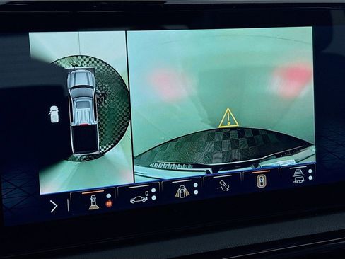 New 2026 GMC Sierra 1500 AT4 w/ AT4 Premium Package image 14