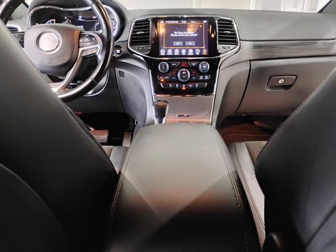 Used 2021 Jeep Grand Cherokee Laredo X RWD image 70