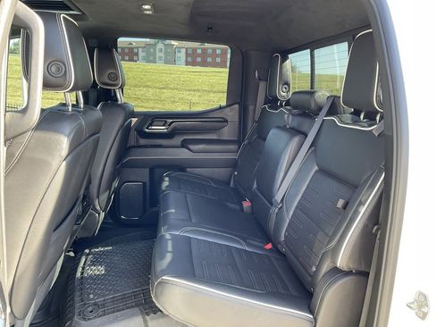 Used 2022 GMC Sierra 1500 AT4X image 21