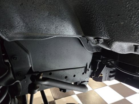 Used 2004 Land Rover Discovery SE image 48