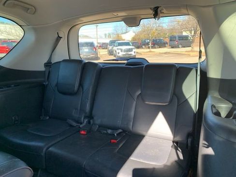 Used 2022 Nissan Armada Platinum w/ Captain's Chairs Package image 11