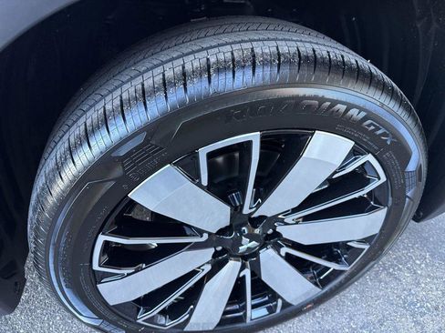 New 2026 Mitsubishi Outlander SE FWD image 13