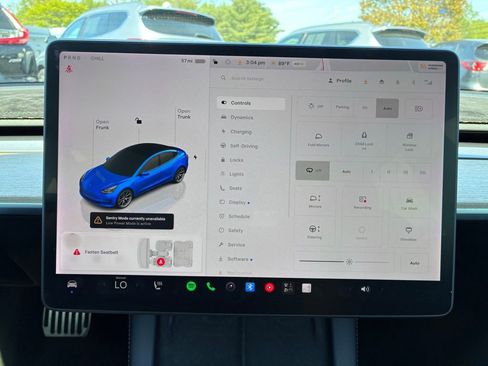 Used 2022 Tesla Model 3 Long Range AWD/4WD image 32