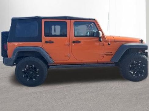 Used 2012 Jeep Wrangler Unlimited Sport image 5