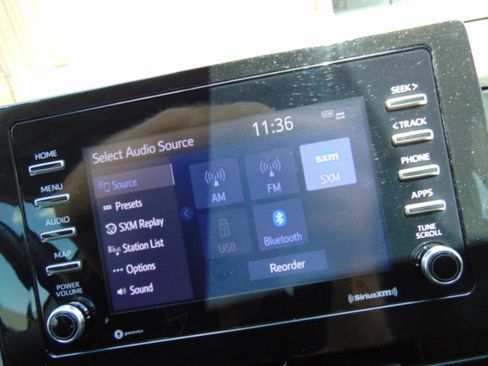 Used 2022 Toyota Camry SE FWD image 24