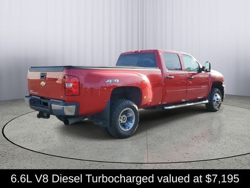 Used 2011 Chevrolet Silverado 3500 LT w/ Interior Plus Package image 3