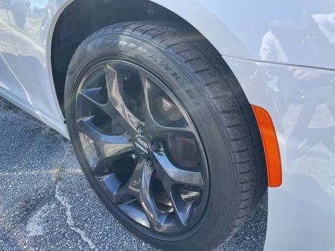 Used 2021 Chrysler 300 Touring image 20