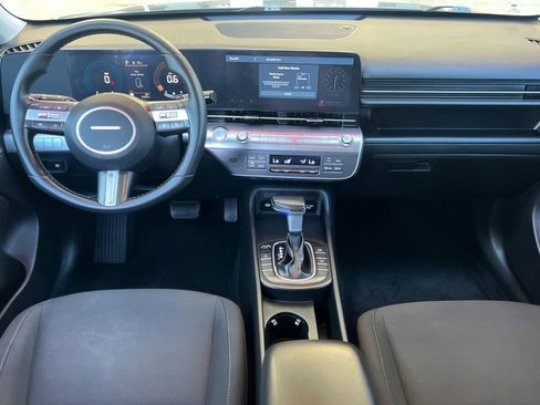Used 2024 Hyundai Kona SEL AWD/4WD image 15