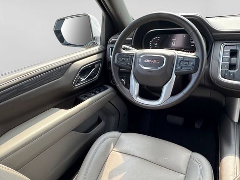 Used 2023 GMC Yukon XL SLT w/ SLT Premium Package AWD/4WD image 23