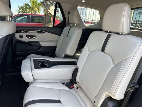 New 2026 Honda Pilot EX-L image 4