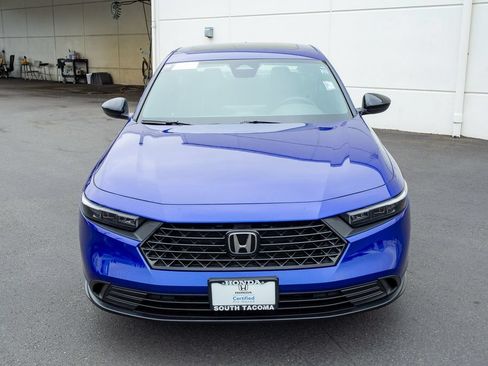 Used 2025 Honda Accord Sport image 4