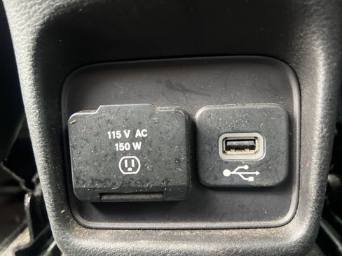 Used 2019 Jeep Compass Limited image 20