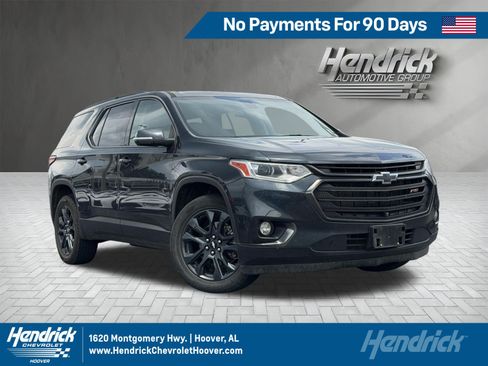 Used 2021 Chevrolet Traverse RS FWD image 1