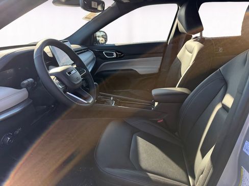 New 2026 Jeep Compass Limited w/ Sun, Sound & Navigation Group image 9