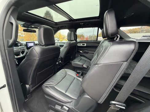 Used 2021 Ford Explorer ST w/ Equipment Group 401A image 11