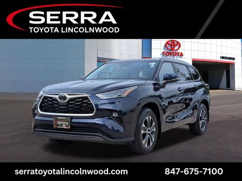 Used 2026 Toyota Highlander XLE AWD/4WD image 1