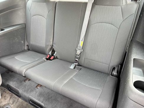 Used 2017 Chevrolet Traverse LT FWD image 20
