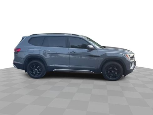Used 2026 Volkswagen Atlas Peak Edition AWD/4WD image 9