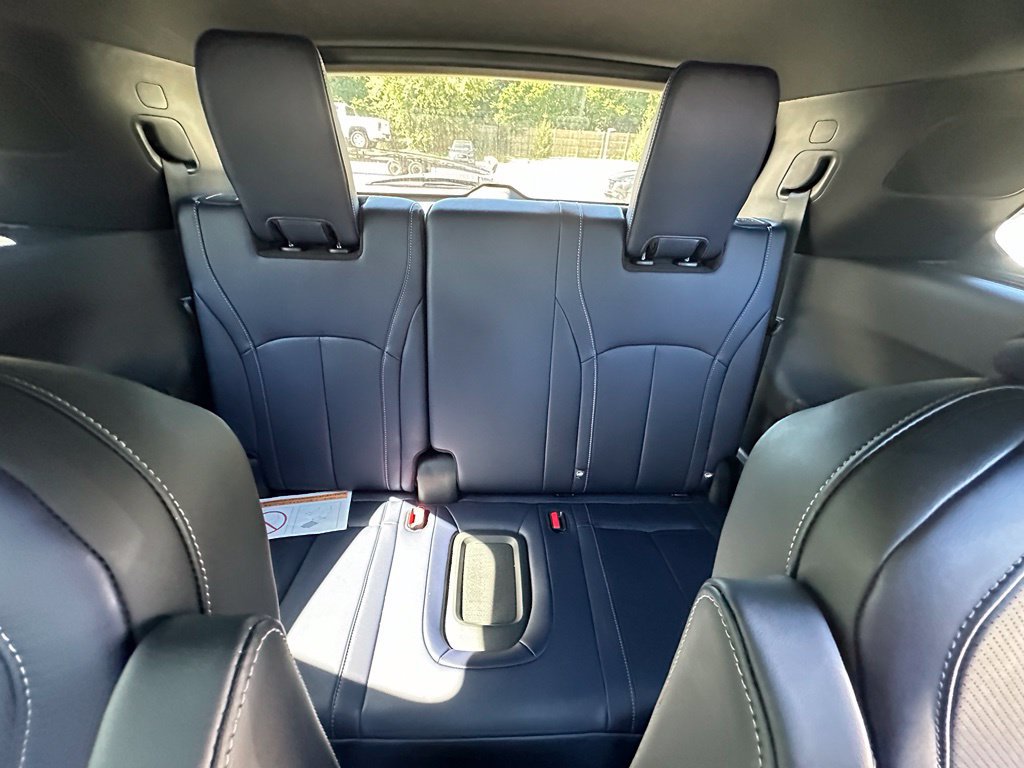 Certified 2026 INFINITI QX60 Sport w/ Dark Cargo Package AWD/4WD image 17