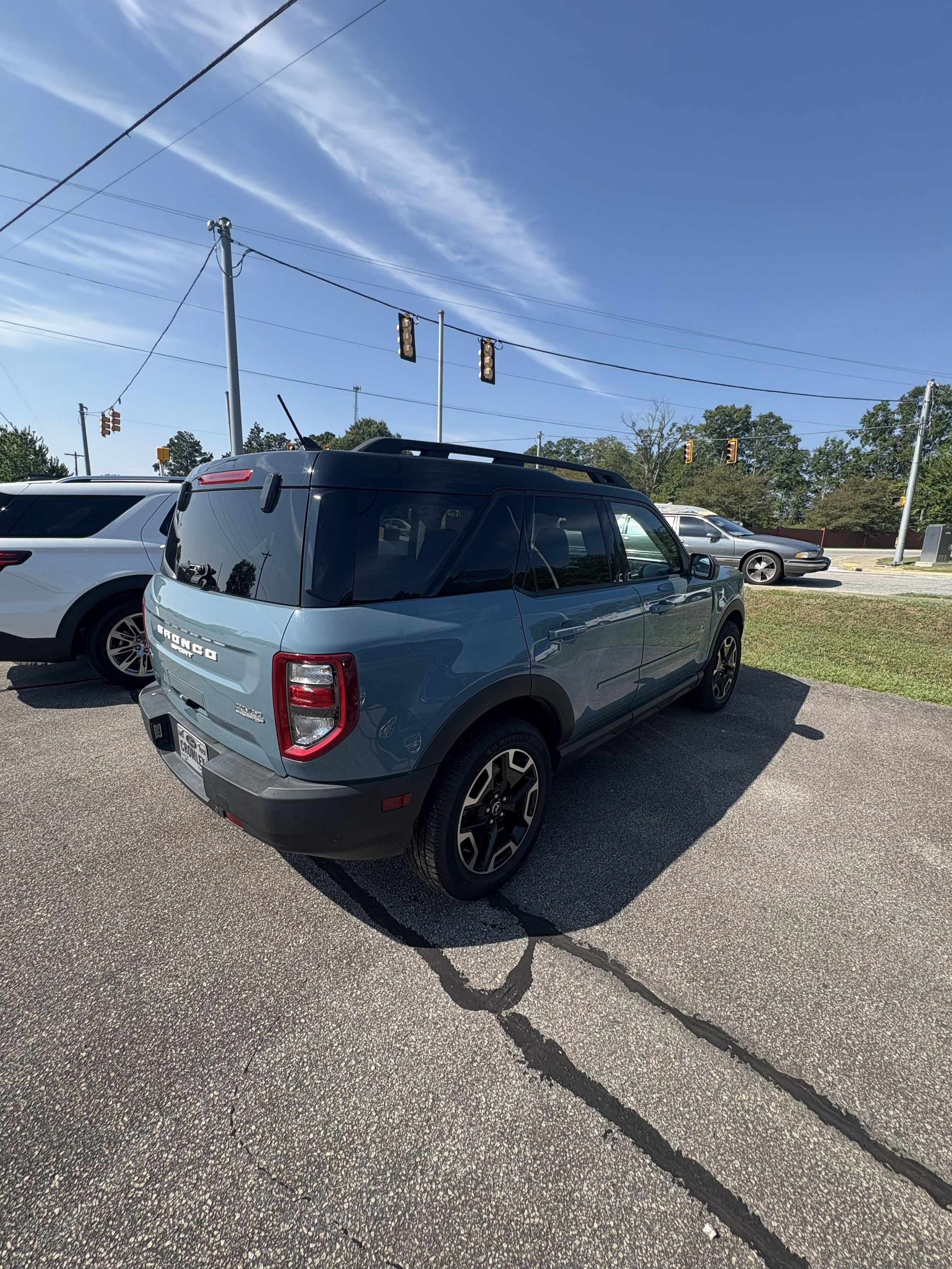 Used 2023 Ford Bronco Sport Outer Banks w/ Tech Package AWD/4WD image 4