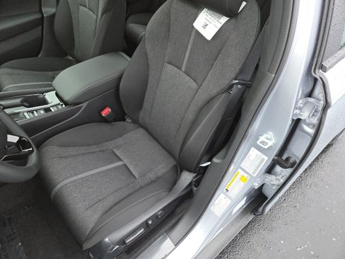 Used 2025 Honda Accord Sport image 24