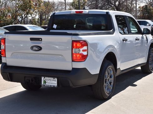 Certified 2025 Ford Maverick XLT image 8