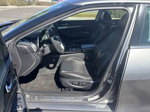 Used 2020 Nissan Maxima 3.5 SV w/ Floor Mat Group FWD image 11