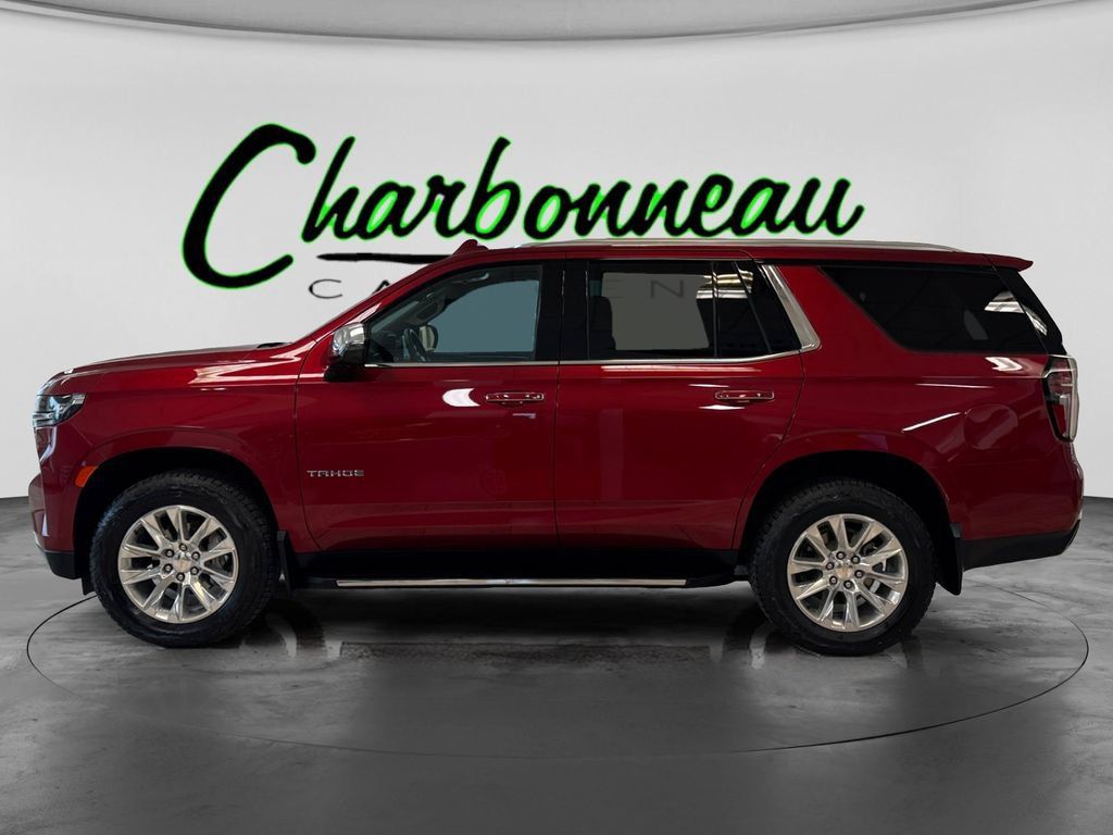 Used 2024 Chevrolet Tahoe Premier AWD/4WD image 2