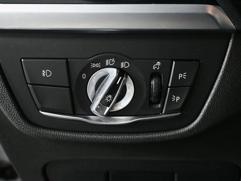 Used 2019 BMW X3 sDrive30i w/ Convenience Package RWD image 9