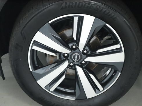 Certified 2023 Nissan Rogue SL w/ SL Premium Package AWD/4WD image 40