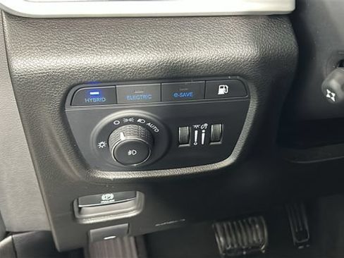 Used 2024 Jeep Grand Cherokee Limited 4xe w/ Luxury Tech Group II AWD/4WD image 20