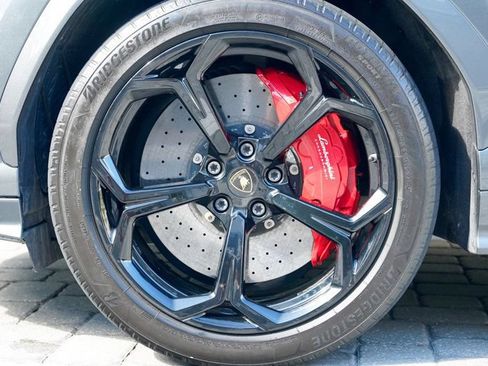 Used 2019 Lamborghini Urus AWD/4WD image 14