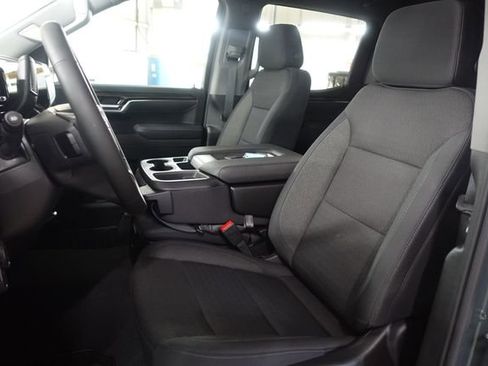Used 2026 Chevrolet Silverado 1500 LT AWD/4WD image 11