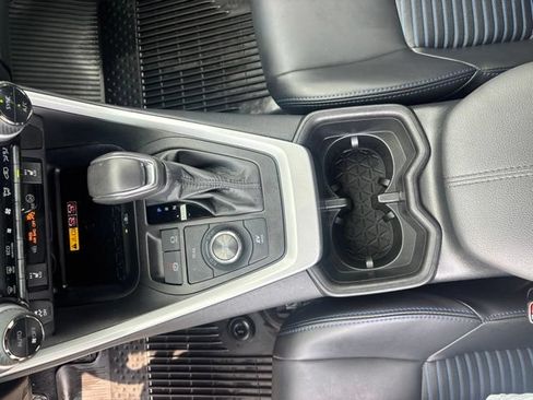 Used 2023 Toyota RAV4 XSE AWD/4WD image 34