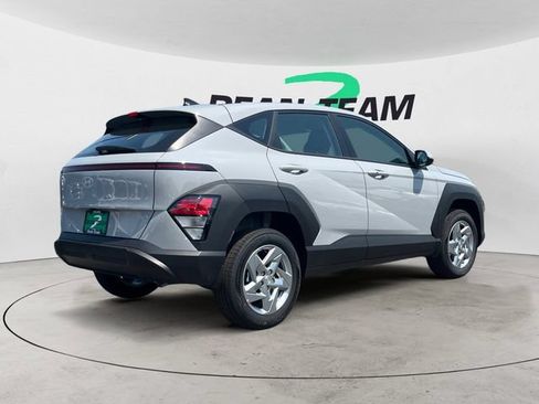 Certified 2026 Hyundai Kona SE AWD/4WD image 8