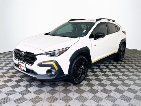 Used 2024 Subaru Crosstrek 2.5i Sport AWD/4WD image 3