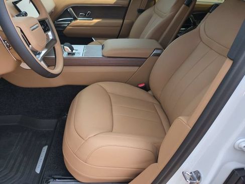 New 2026 Land Rover Range Rover Long Wheelbase SE AWD/4WD image 12