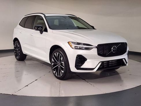 New 2026 Volvo XC60 T8 Ultra w/ Protection Package Premier AWD/4WD image 7