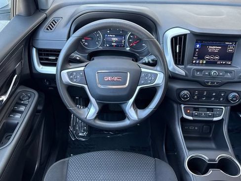 Used 2024 GMC Terrain SLE AWD/4WD image 16