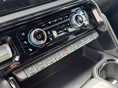 New 2026 GMC Sierra 1500 AT4 w/ AT4 Premium Package image 19