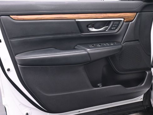 Used 2019 Honda CR-V Touring image 10
