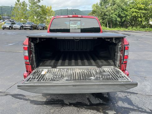Certified 2023 Nissan Frontier SV w/ SV Convenience Package AWD/4WD image 10