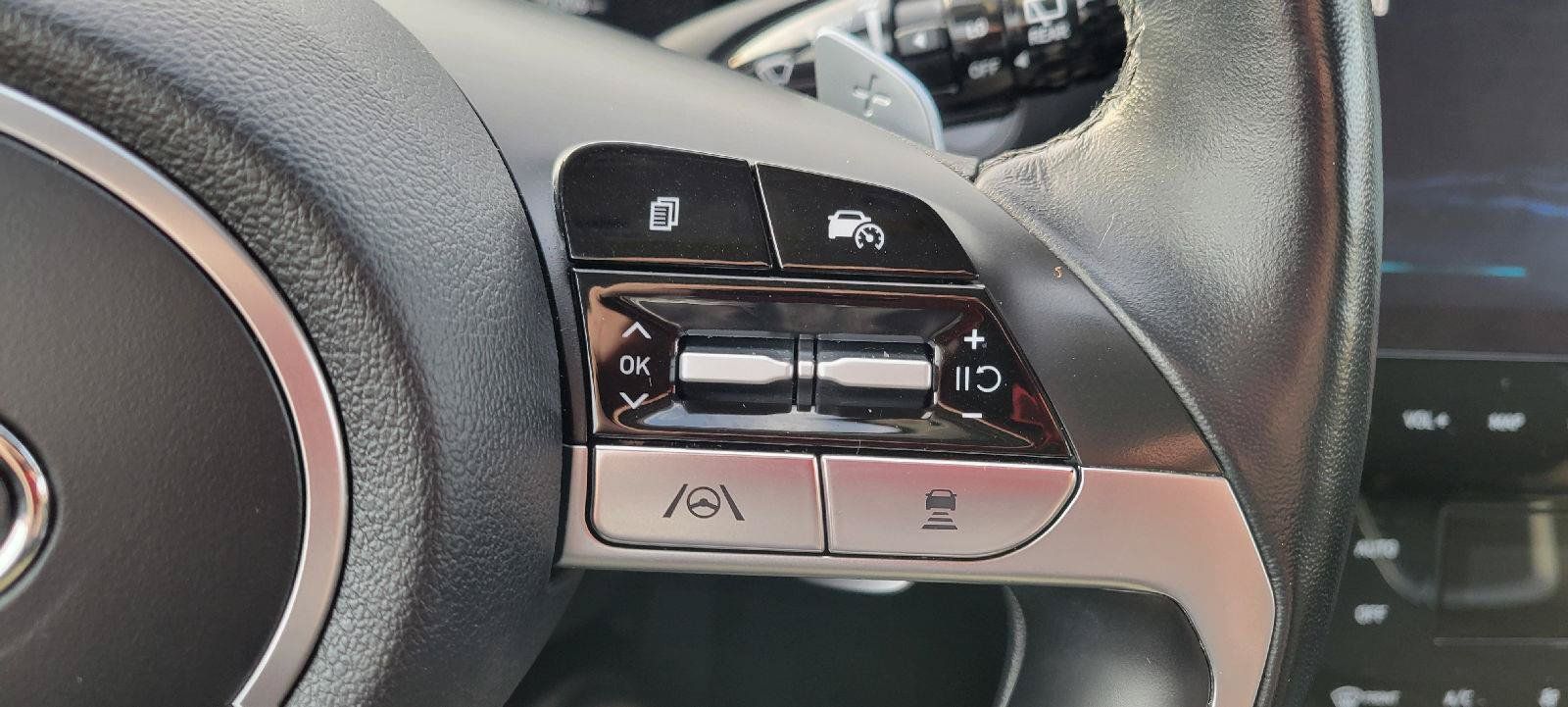Used 2022 Hyundai Tucson Limited FWD image 17