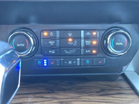 Used 2019 Ford F150 Lariat AWD/4WD image 16