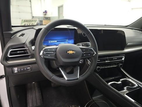New 2026 Chevrolet Traverse LT image 10