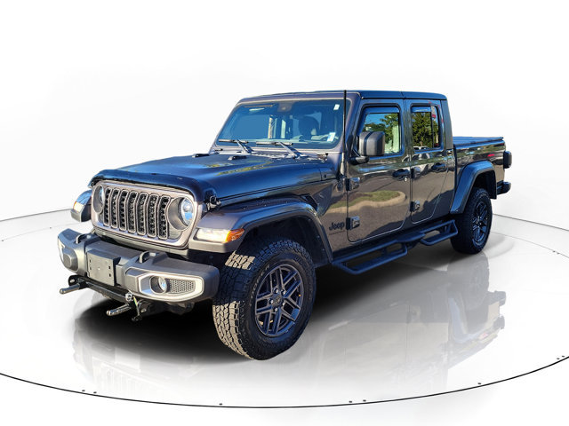 Used 2024 Jeep Gladiator Sport AWD/4WD image 4