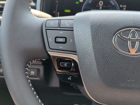 New 2026 Toyota Camry SE FWD image 19