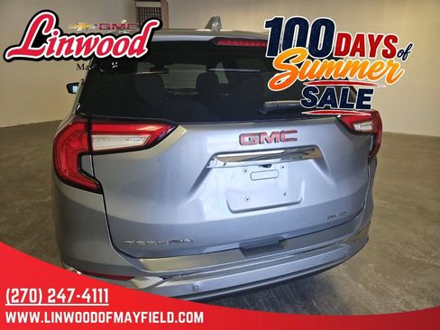 Used 2023 GMC Terrain Denali AWD/4WD image 4