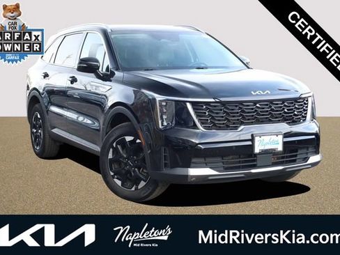 Certified 2024 Kia Sorento S image 1